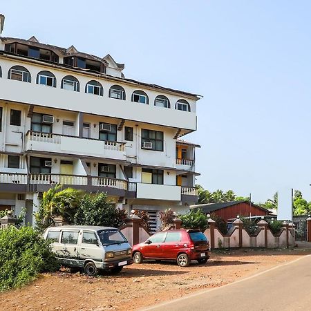 Spot On 37412 Hotel Priti International Mapusa Exteriör bild
