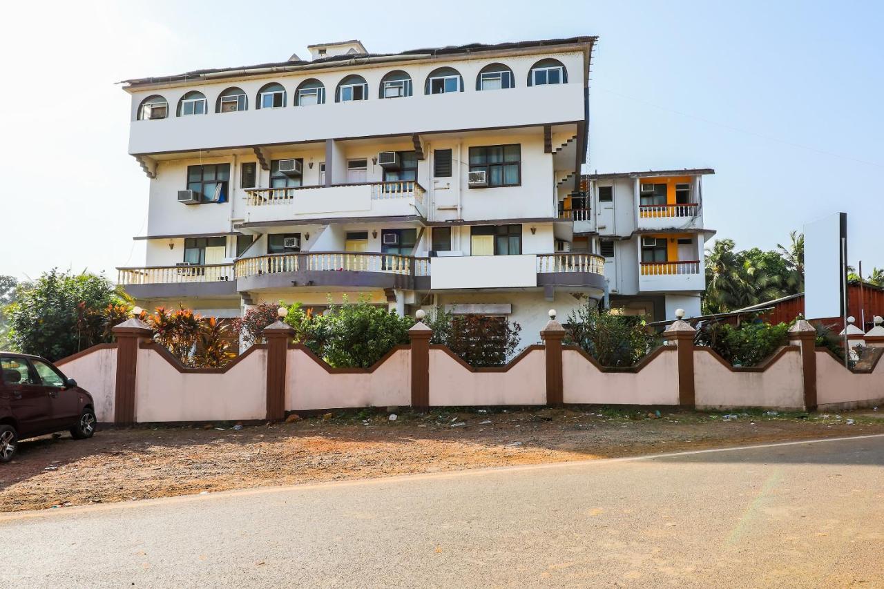 Spot On 37412 Hotel Priti International Mapusa Exteriör bild